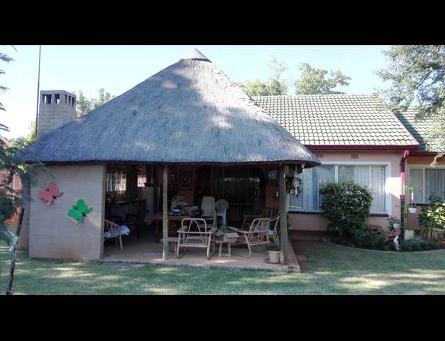 3 BEDROOM FREESTANDING SOLD IN STILFONTEIN EXT 4